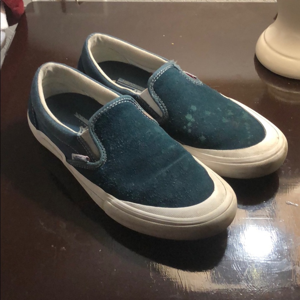 Vans slip on pro